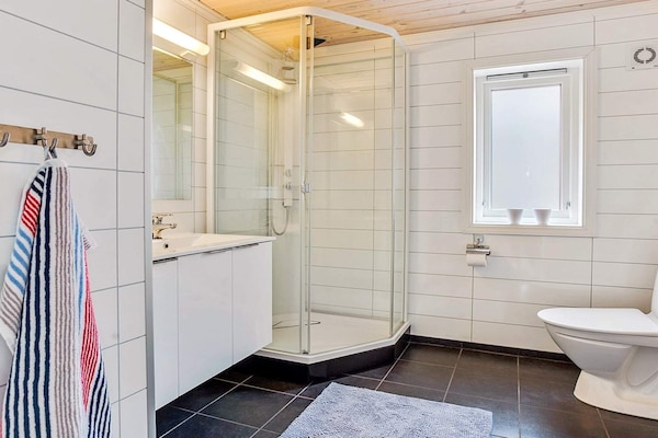 Foto van Sereen Waterfront Toevluchtsoord-By Traum - Vakantiehuis in Valevåg - Indoor