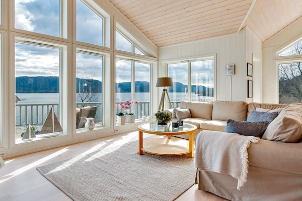 Foto van Sereen Waterfront Toevluchtsoord-By Traum - Vakantiehuis in Valevåg - Indoor