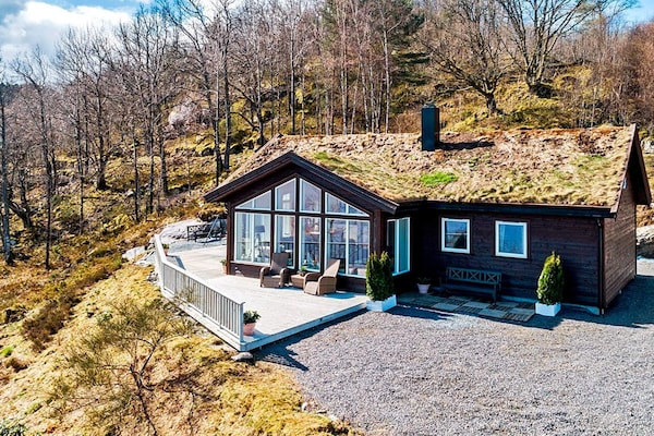 Foto van Sereen Waterfront Toevluchtsoord-By Traum - Vakantiehuis in Valevåg - Outdoor