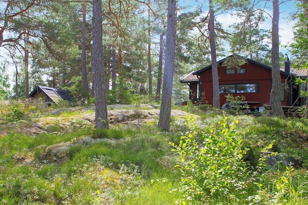 Foto van Schilderachtig huisje aan het meer-By Traum - Vakantiehuis in LIDKÖPING - Untagged