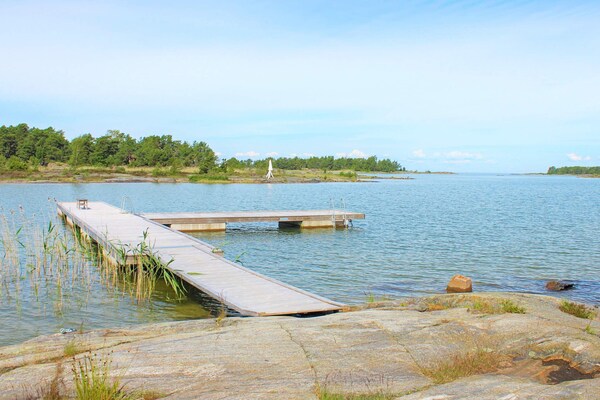 Foto van Schilderachtig huisje aan het meer-By Traum - Vakantiehuis in LIDKÖPING - Untagged
