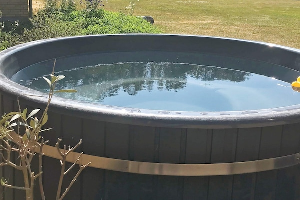 Foto van Ontspanning met biljart en jacuzzi - Vakantiehuis in Nykøbing M - Untagged