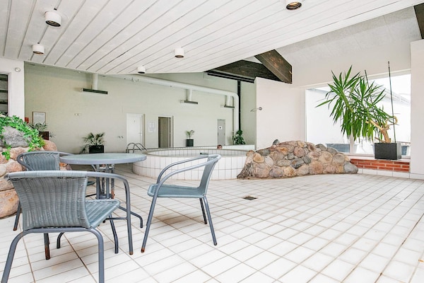 Foto van 6 persoons vakantie huis in Brovst - Vakantiehuis in Brovst - Pool