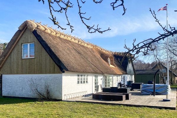 Foto van Idyllisch rietgedekt huisje-By Traum - Vakantiehuis in Gedser - Outdoor