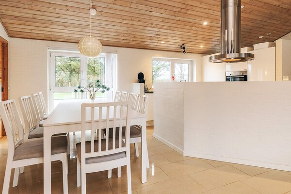 Foto van 10 persoons vakantie huis in Hjørring - Vakantiehuis in Hjørring - Indoor