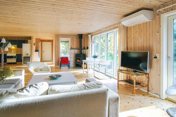Foto van 8 persoons vakantie huis in Frederiksværk - Vakantiehuis in Frederiksværk - Indoor