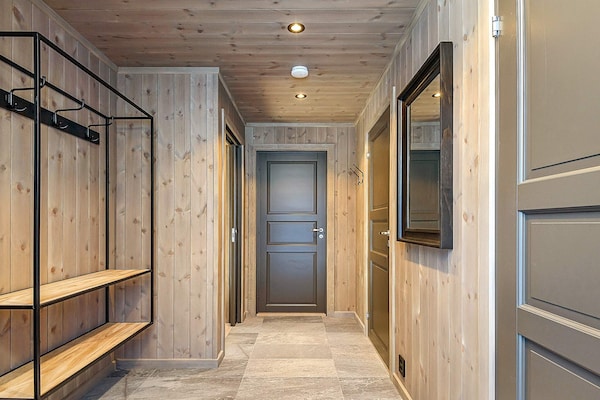 Foto van Stijlvolle Cabin Retreat in Varden-By Traum - Vakantiehuis in Fåvang - Indoor
