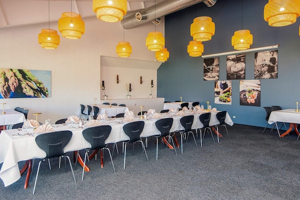 Foto van 14 persoons vakantie huis op een vakantie park in Blåvand - Indoor