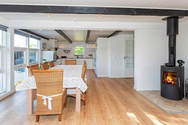 Foto van 6 persoons vakantie huis in Løgstør - Vakantiehuis in Løgstør - Indoor