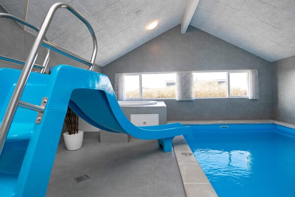 Foto van 18 persoons vakantie huis in Ringkøbing - Vakantiehuis in Ringkøbing - Pool