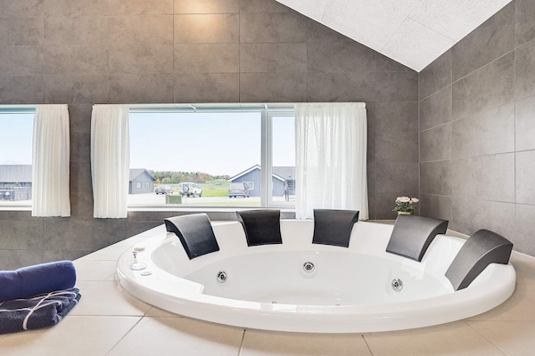 Foto van 20 persoons vakantie huis in Stege - Vakantiehuis in Stege - Spa