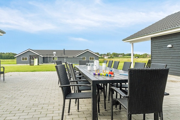 Foto van 20 persoons vakantie huis in Stege - Vakantiehuis in Stege - View
