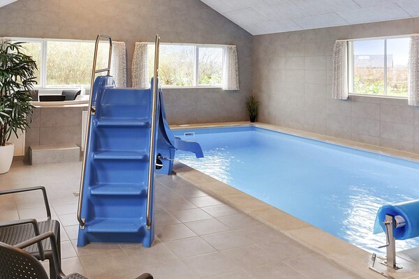 Foto van 22 persoons vakantie huis in Idestrup - Vakantiehuis in Idestrup - Pool