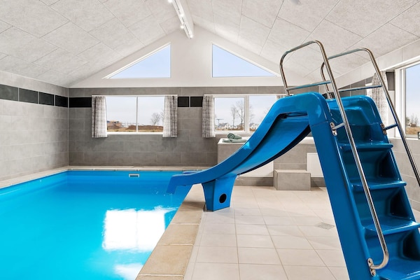 Foto van 24 persoons vakantie huis in Hasselberg - Vakantiehuis in Kappeln - Pool