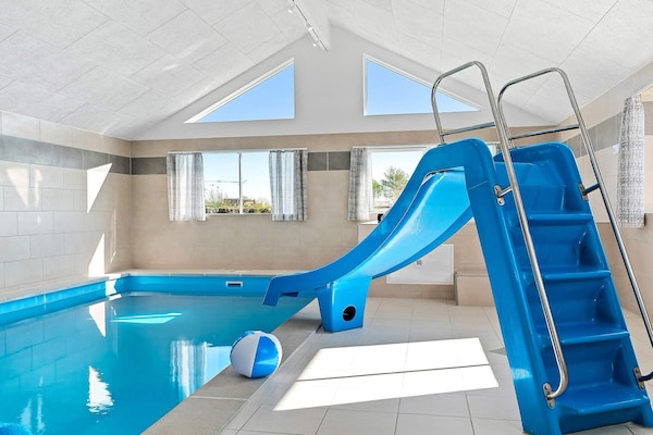 Foto van 20 persoons vakantie huis in Hasselberg - Vakantiehuis in Kappeln - Pool