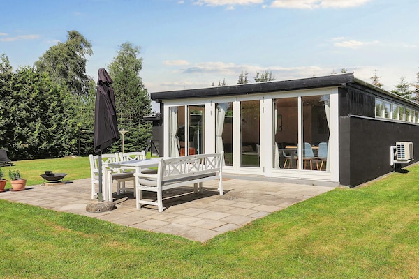 Foto van Gezellig vakantiehuis in Marielyst-By Traum - Vakantiehuis in Væggerløse - View