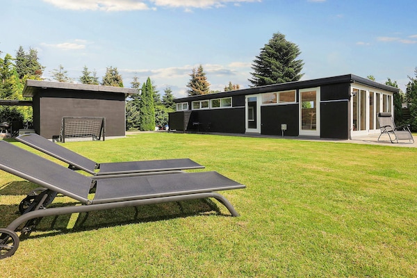 Foto van Gezellig vakantiehuis in Marielyst-By Traum - Vakantiehuis in Væggerløse - View