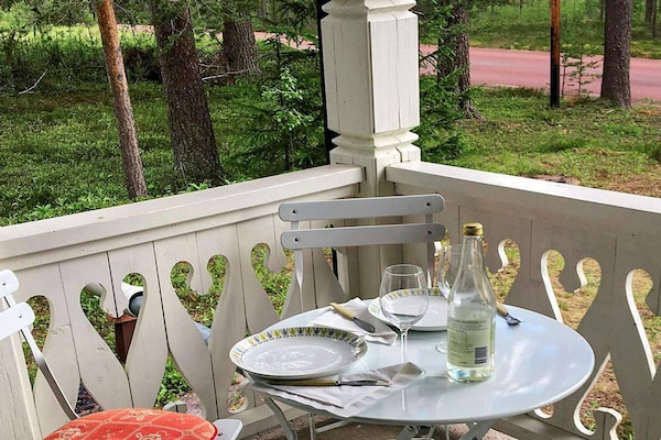 Foto van Vintage Bosverblijf-By Traum - Vakantiehuis in RÖRBÄCKSNÄS - Outdoor