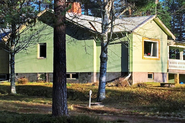 Foto van Vintage Bosverblijf-By Traum - Vakantiehuis in RÖRBÄCKSNÄS - Outdoor