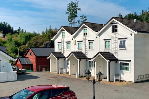 Foto van 6 persoons vakantie huis in Austrheim - Vakantiehuis in Austrheim - Outdoor
