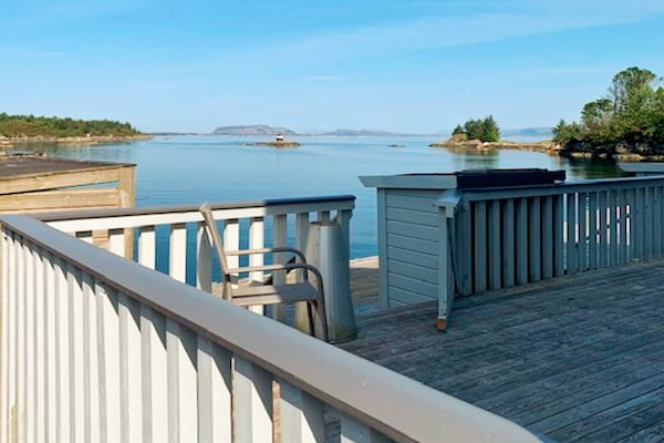 Foto van 6 persoons vakantie huis in Austrheim - Vakantiehuis in Austrheim - Outdoor