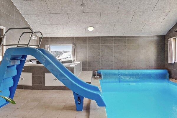 Foto van 14 persoons vakantie huis in Vejby - Vakantiehuis in Vejby - Pool