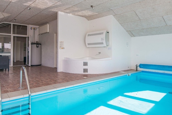 Foto van 10 persoons vakantie huis in Ringkøbing - Vakantiehuis in Ringkøbing - Pool