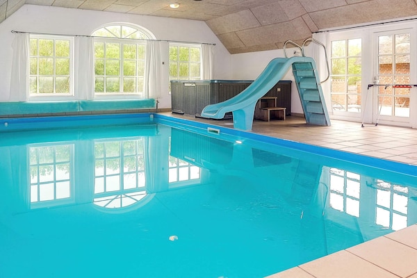 Foto van 18 persoons vakantie huis in Ulfborg - Vakantiehuis in Ulfborg - Pool