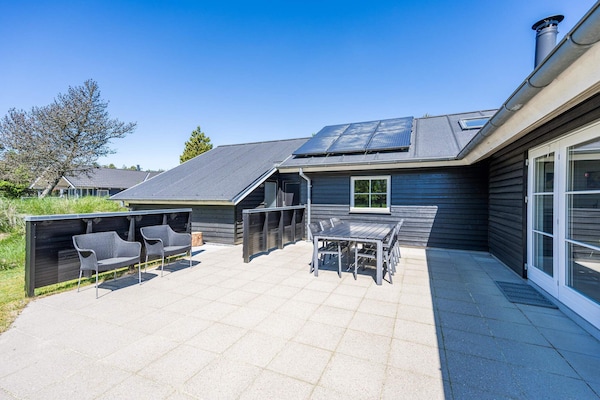 Foto van Luxe Familieverblijf in Blavand-By Traum - Vakantiehuis in Blåvand - Untagged
