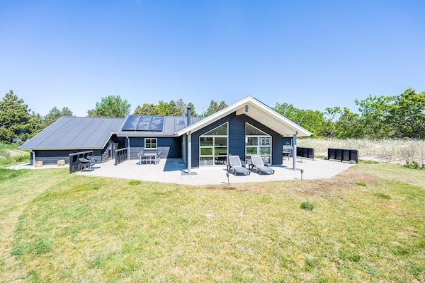 Foto van Luxe Familieverblijf in Blavand-By Traum - Vakantiehuis in Blåvand - Outdoor