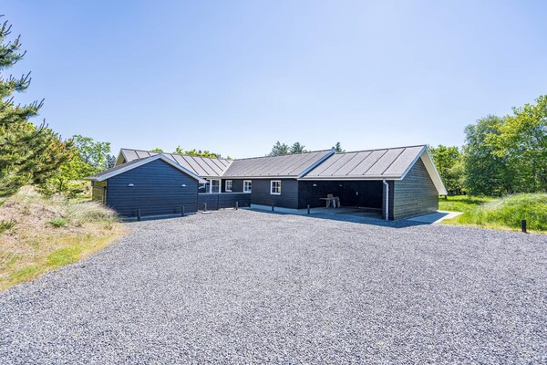Foto van Luxe Familieverblijf in Blavand-By Traum - Vakantiehuis in Blåvand - Outdoor