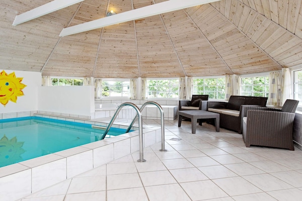 Foto van 12 persoons vakantie huis in Væggerløse - Vakantiehuis in Væggerløse - Pool