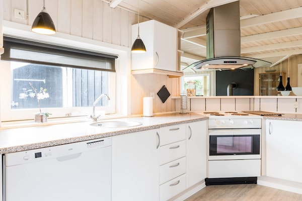 Foto van Afgelegen Knusse Huisje-By Traum - Vakantiehuis in Hemmet - Indoor