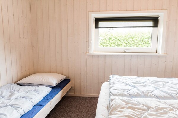 Foto van Afgelegen Knusse Huisje-By Traum - Vakantiehuis in Hemmet - Indoor