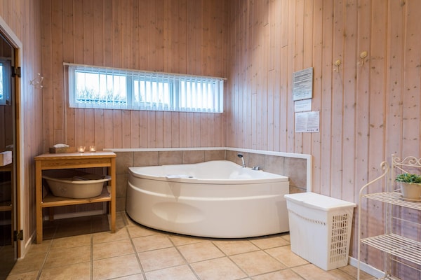 Foto van 6 persoons vakantie huis in Tarm - Vakantiehuis in Tarm - Spa
