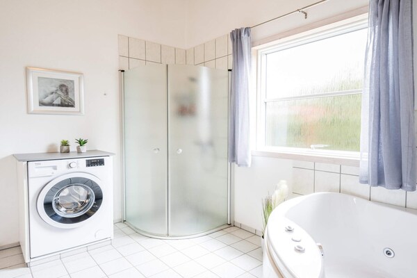 Foto van Afgelegen Gezellige Huisje in Skaven-By Traum - Vakantiehuis in Tarm - Spa