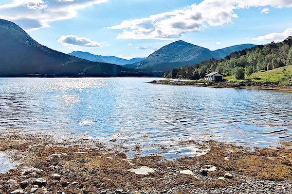 Foto van 8 persoons vakantie huis in Austefjorden - Vakantiehuis in Austefjorden - WaterView