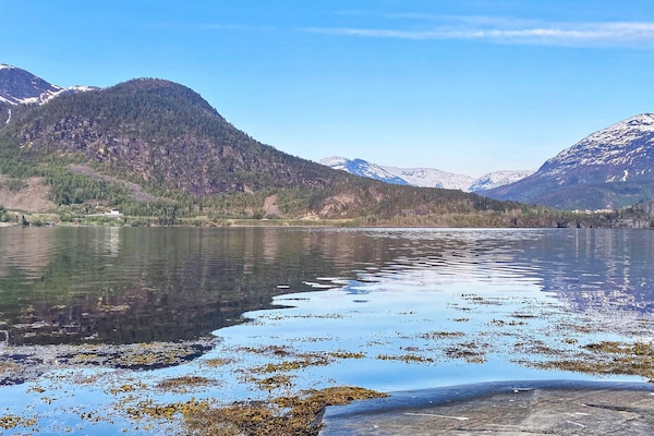 Foto van 8 persoons vakantie huis in Austefjorden - Vakantiehuis in Austefjorden - WaterView