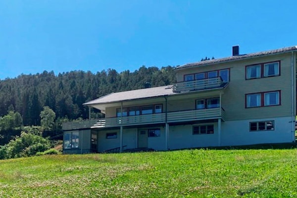 Foto van 8 persoons vakantie huis in Austefjorden - Vakantiehuis in Austefjorden - Outdoor