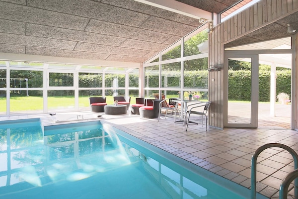 Foto van 10 persoons vakantie huis in Tisvildeleje - Vakantiehuis in Tisvildeleje - Pool