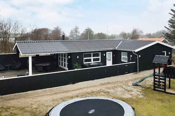 Foto van 7 persoons vakantie huis in Blokhus - Vakantiehuis in Blokhus - View