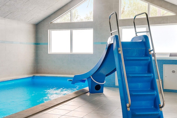 Foto van 18 persoons vakantie huis in Væggerløse - Vakantiehuis in Væggerløse - Pool
