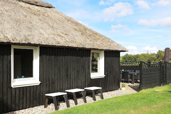 Foto van Charmant huisje vlakbij het bos in Farsø - Vakantiehuis in Farsø - Outdoor
