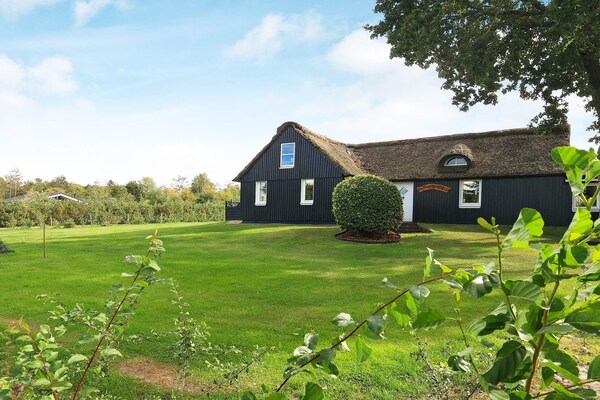 Foto van Charmant huisje vlakbij het bos in Farsø - Vakantiehuis in Farsø - Outdoor