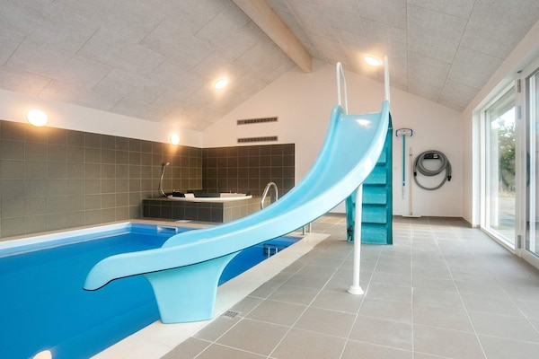 Foto van 22 persoons vakantie huis in Jerup - Vakantiehuis in Jerup - Pool
