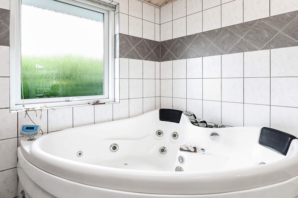 Foto van 8 persoons vakantie huis in Fjerritslev - Vakantiehuis in Fjerritslev - Spa