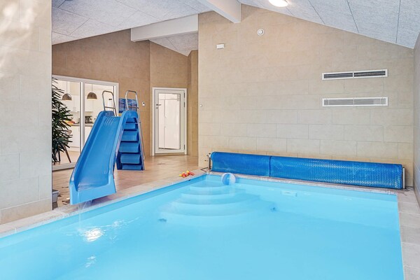Foto van 18 persoons vakantie huis in Fjerritslev - Vakantiehuis in Fjerritslev - Pool