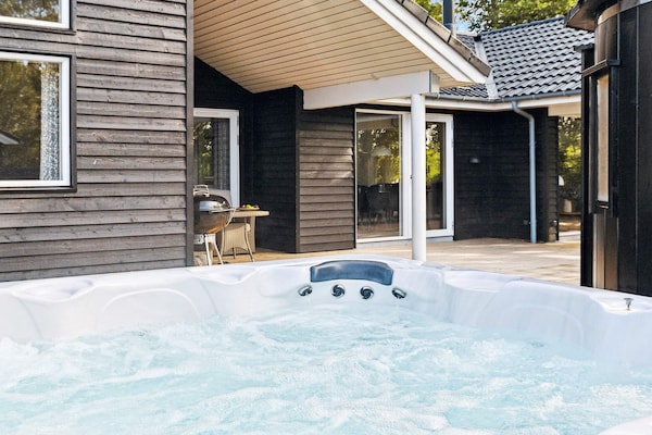 Foto van 14 persoons vakantie huis in Væggerløse - Vakantiehuis in Væggerløse - Spa