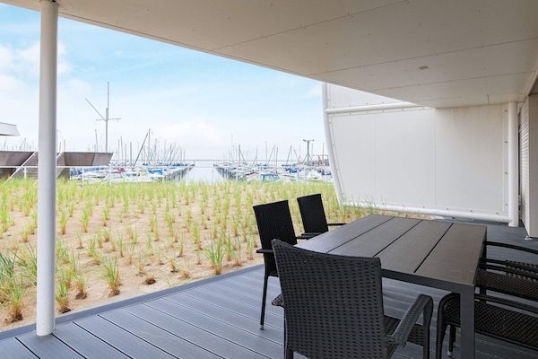 Foto van Luxe appartement met uitzicht op de jachthaven - Vakantiehuis in Wendtorf - Outdoor