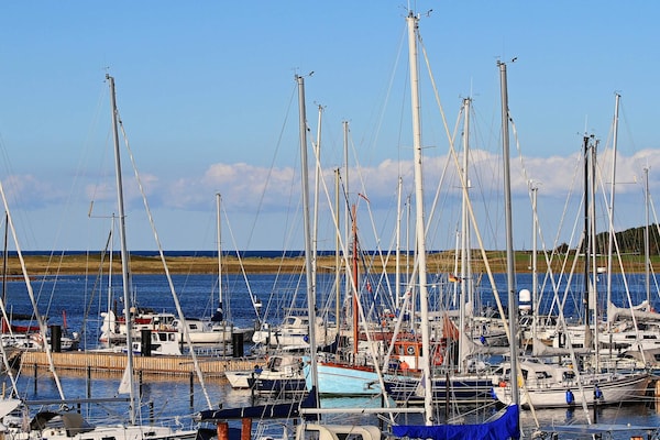 Foto van Vakantieappartement met uitzicht op het meer - Vakantiehuis in Wendtorf - Untagged